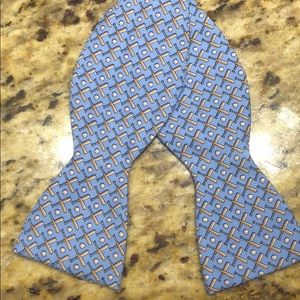 Vineyard Vines Bow Tie (NWT)